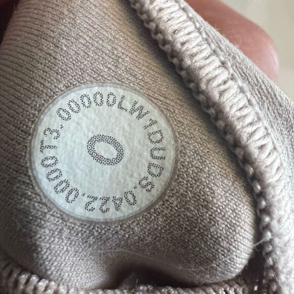 Lululemon women’s top size 0 - Picture 5 of 5
